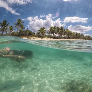 bavaro-punta-beach.comcaribbean.com/